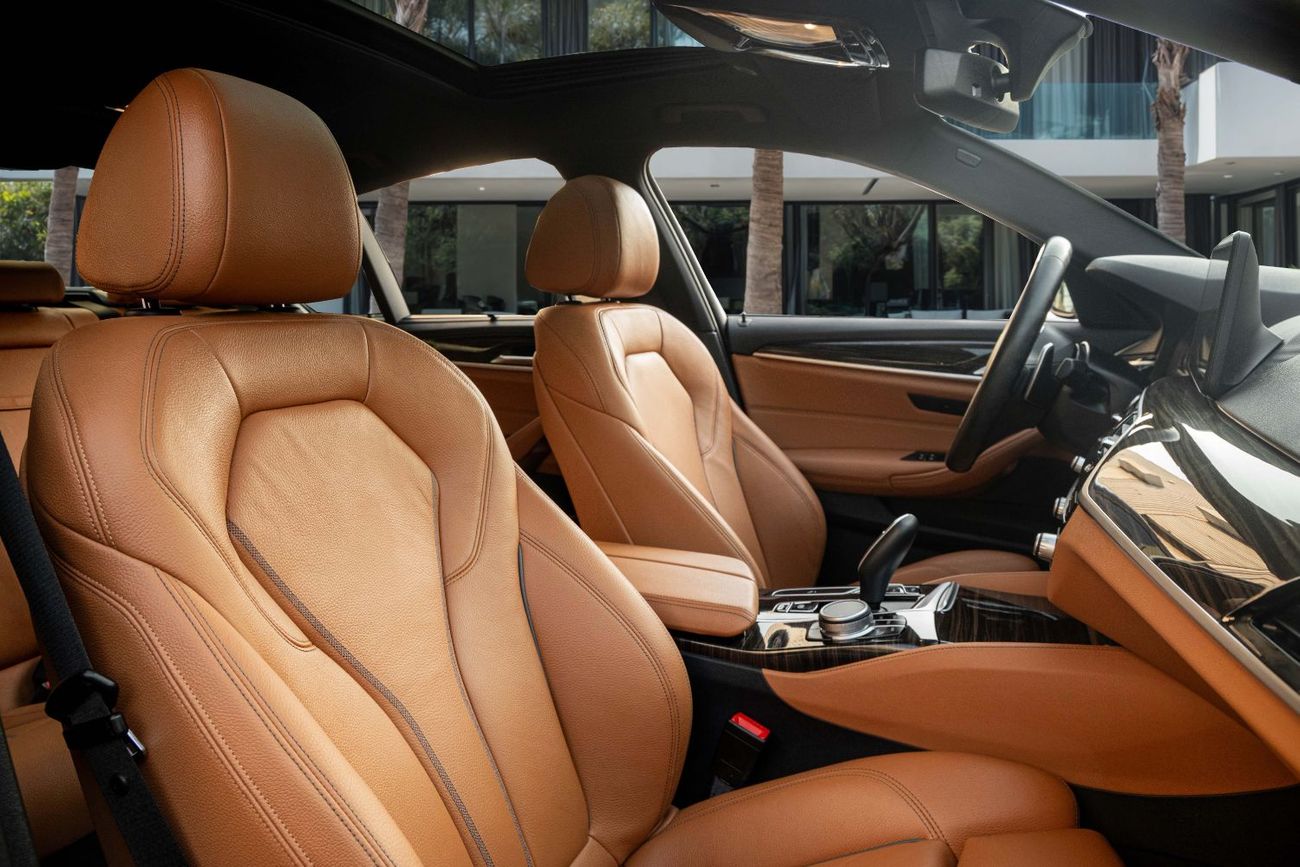 BMW 520i 2,742 P.M | 520i M Sport | 0% Downpayment | Agency Warranty!