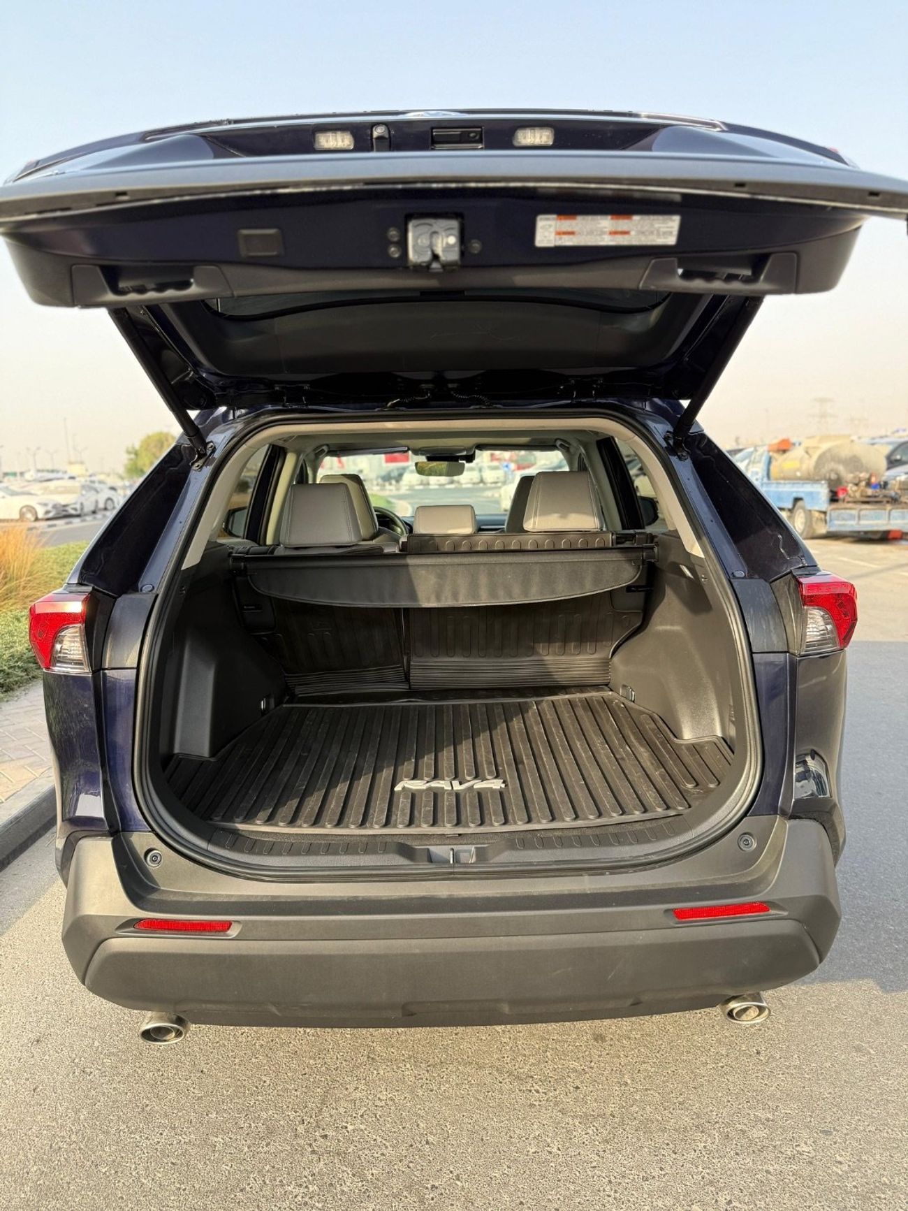 Toyota RAV4 XLE Premium 2.5 Full Option 2025