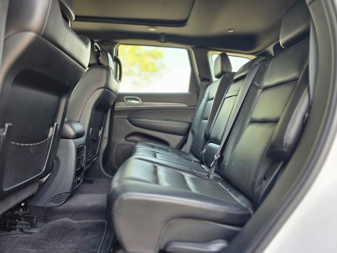 جيب جراند شيروكي GCC LIMITED WITH WARRANTY V6