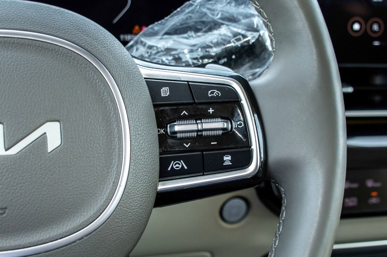 Kia Carnival GLS TOP