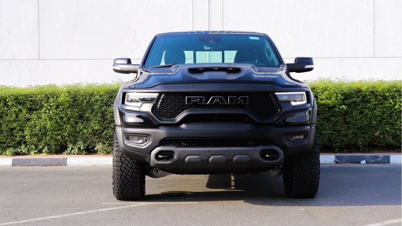 رام 1500 دوج رام TRX  , موديل 2021  702 حصان , ماشي 4000 كم فقط , خليجي , ضمان الوكيل