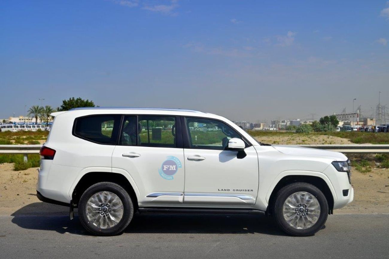 تويوتا لاند كروزر 300 GXR