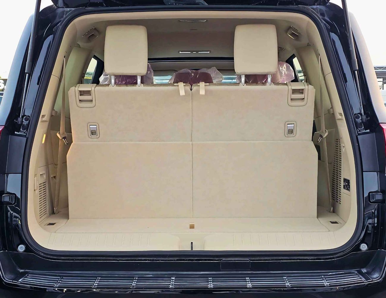 تويوتا لاند كروزر LC300 GXR / 3.3L V6 DIESEL / MID-STD DVD / DRIVER PWR SEAT / SUNROOF (CODE # GXR-G1)