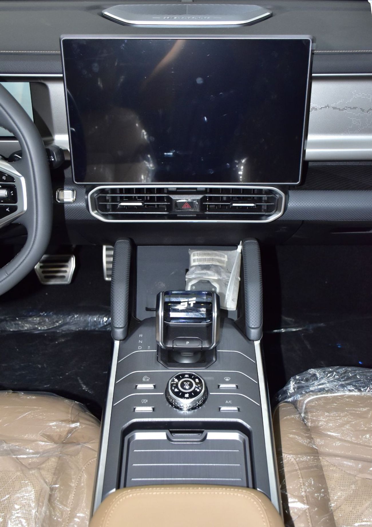 Jetour T2 EXCELLENT DEAL for our Jetour T2 ( 2025 Model ) in Black Color Chinese Specs