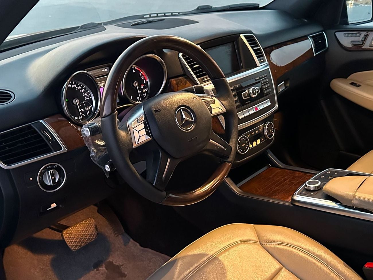 مرسيدس بنز ML 350 AMG KIT