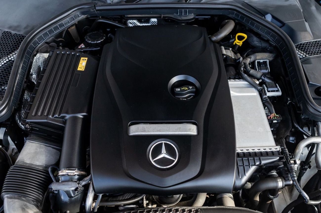 Mercedes-Benz C 200 Coupe Mercedes-Benz C-Class 200 2017 GCC specs for 1,328.00 AED monthly