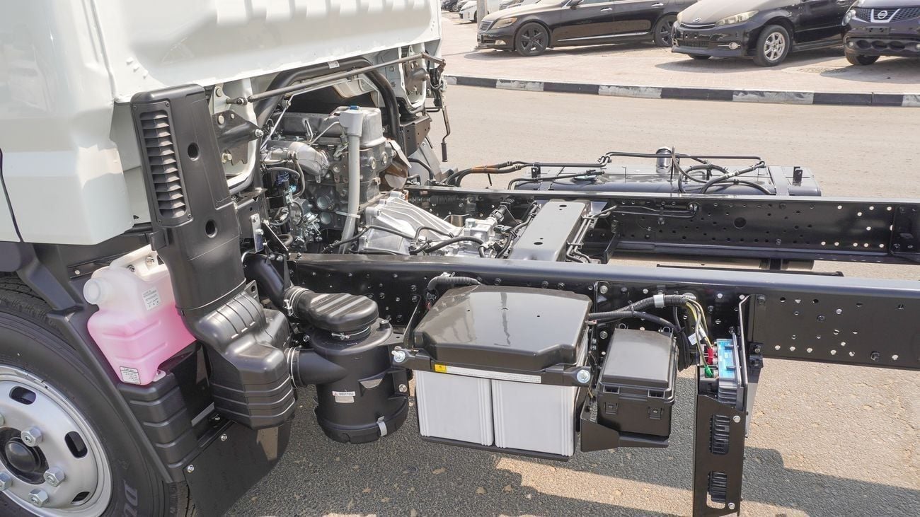 Mitsubishi Fuso Canter Brand New Mitsubihsi Fuso Canter 2025 Export M/T |White/Black|CANTER-100-ABS-LWB|