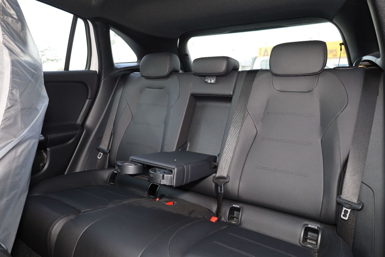 Mercedes-Benz GLA 200 MERCEDES BENZ GLA200 1.3L TURBO FULL OPTION MODEL 2025