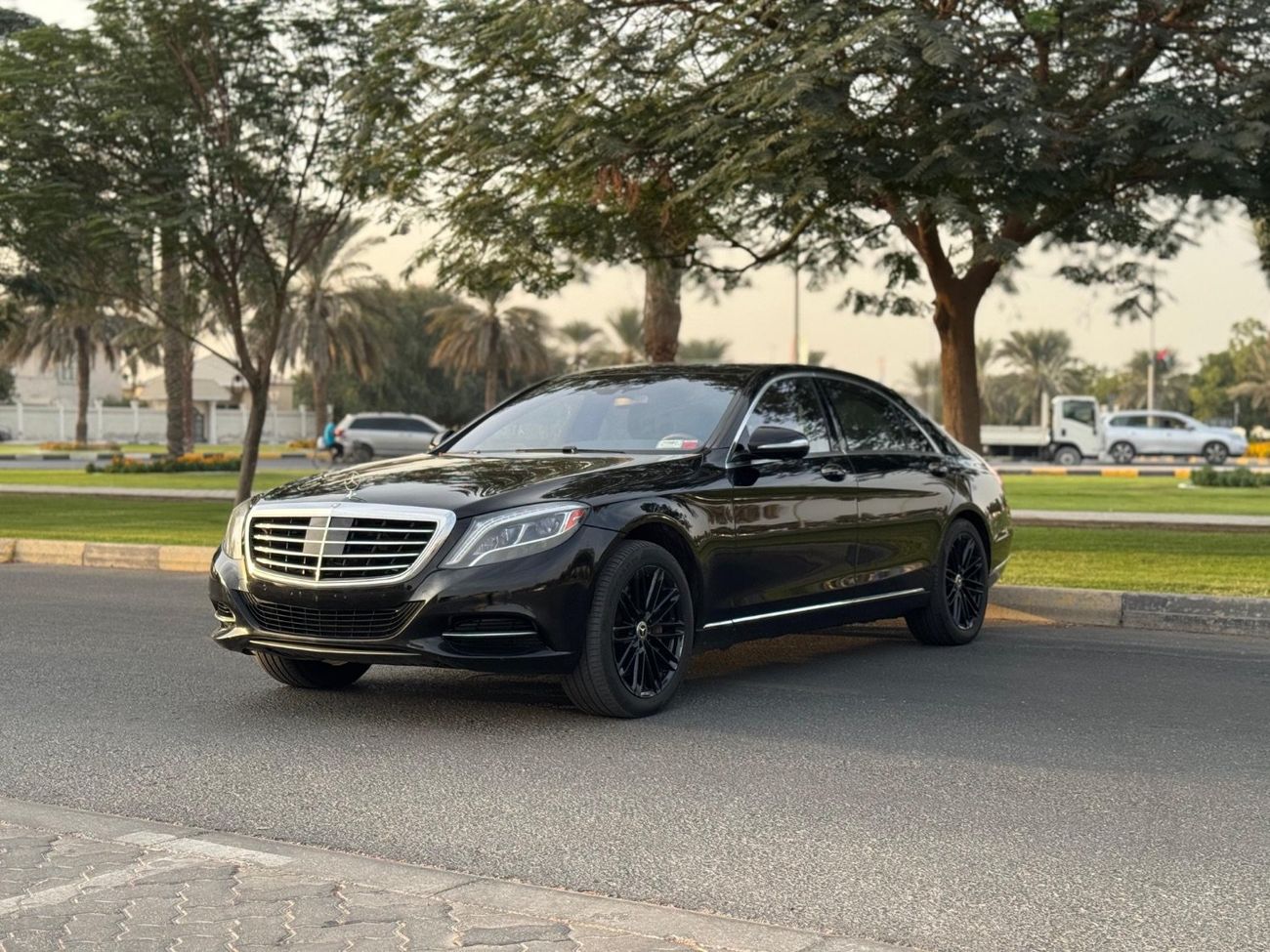 مرسيدس بنز S 550 MERCEDES S550 MODEL 2017 USA SPACE FULL OPTION