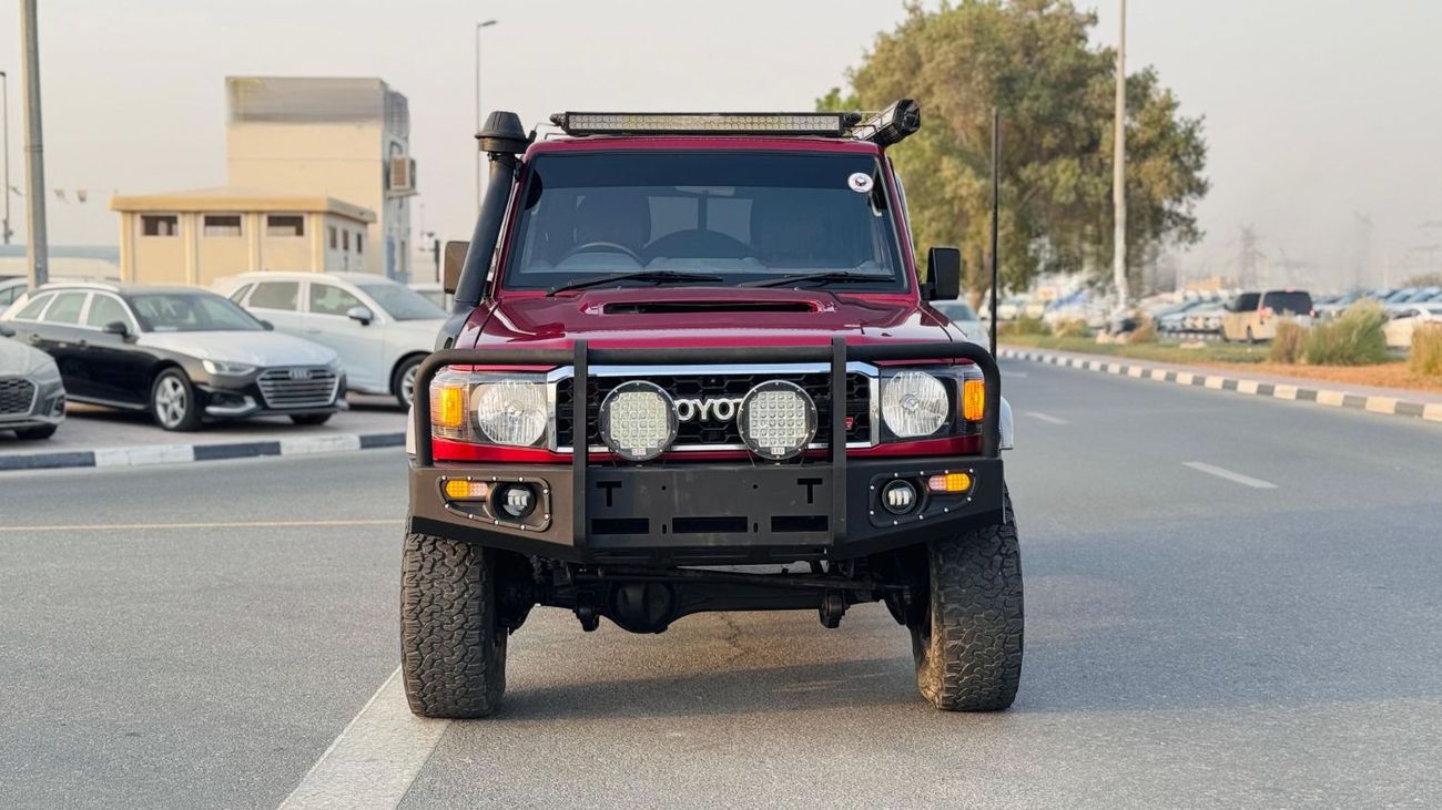Toyota Land Cruiser OFF ROAD MODIFIED | MANUAL TRANSMISISON | DOUBLE CABIN  | 4.5L DIESEL V8 ENGINE |