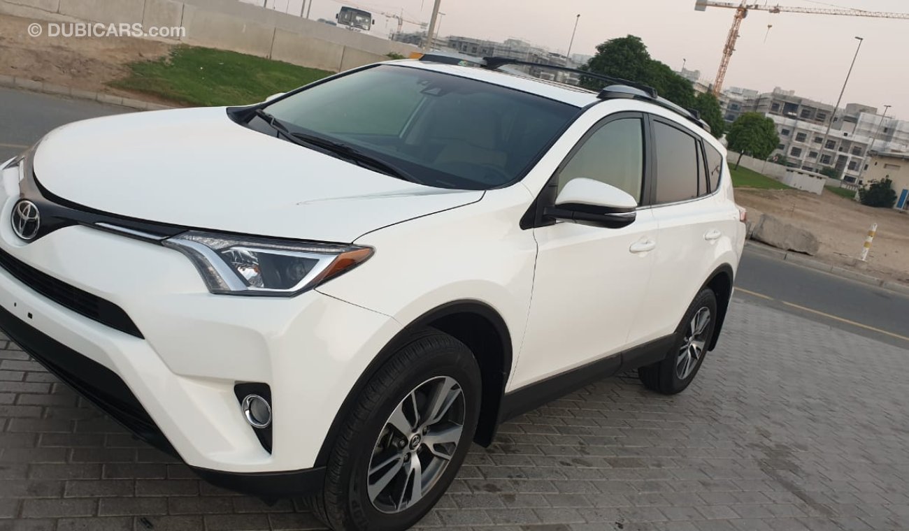 Toyota RAV4 XLE  CLEAN  CAR FULL OPTION