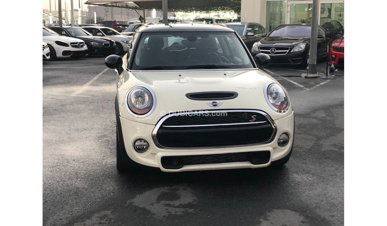 Mini Cooper S Mini copper S model 2018 car prefect condition full option low mileage panoramic roof leather seats