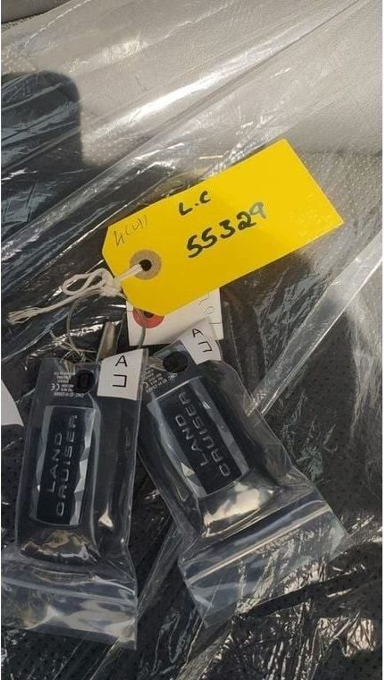 تويوتا لاند كروزر VX 3.3L TOYOTA LC300 VX+ 3.3L TWIN TURBO DIESEL