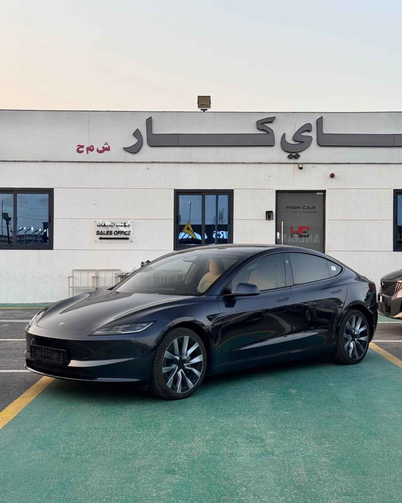 Tesla Model 3 LONG RANGE