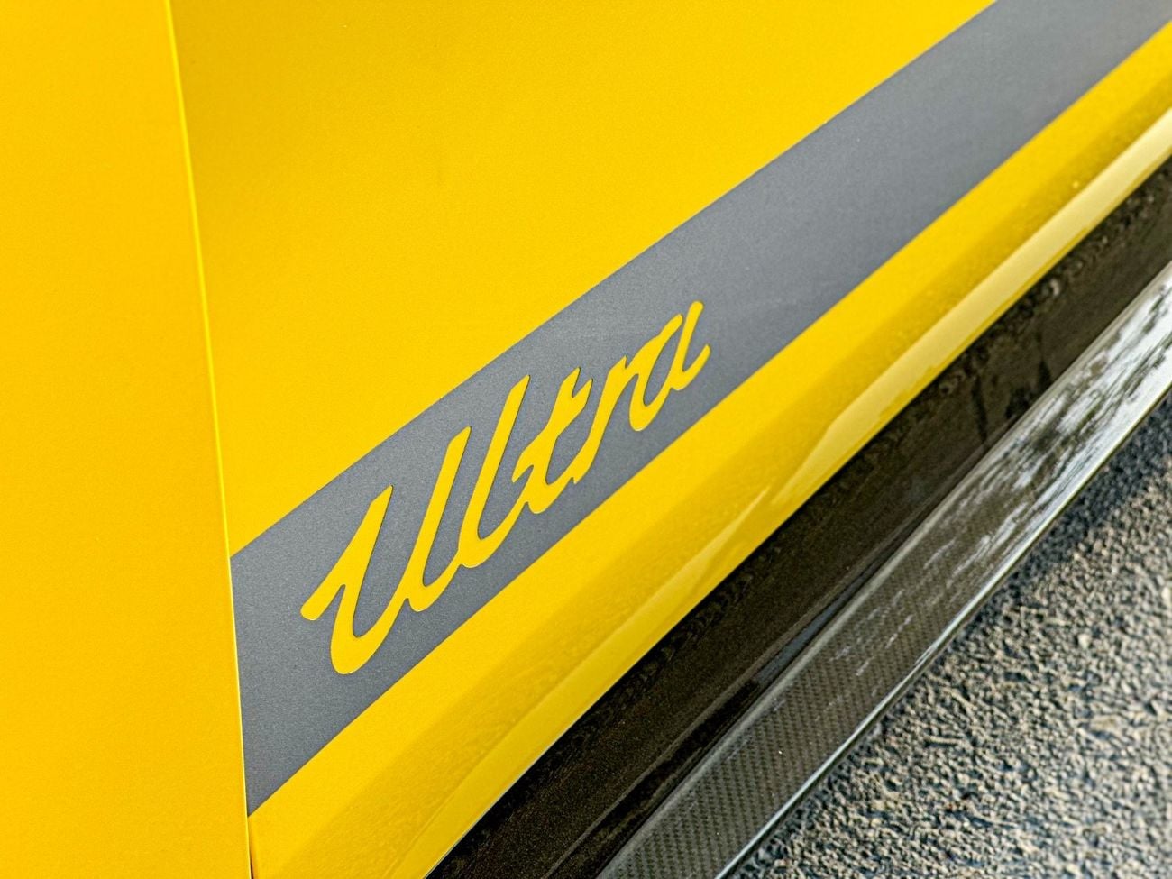 Xiaomi SU7 2025 Used Xiaomi SU7 Ultra EV | 93.7 kWh | Range (630 Km) | 1,548 Hp | Carbon Packge | Law Mileage (