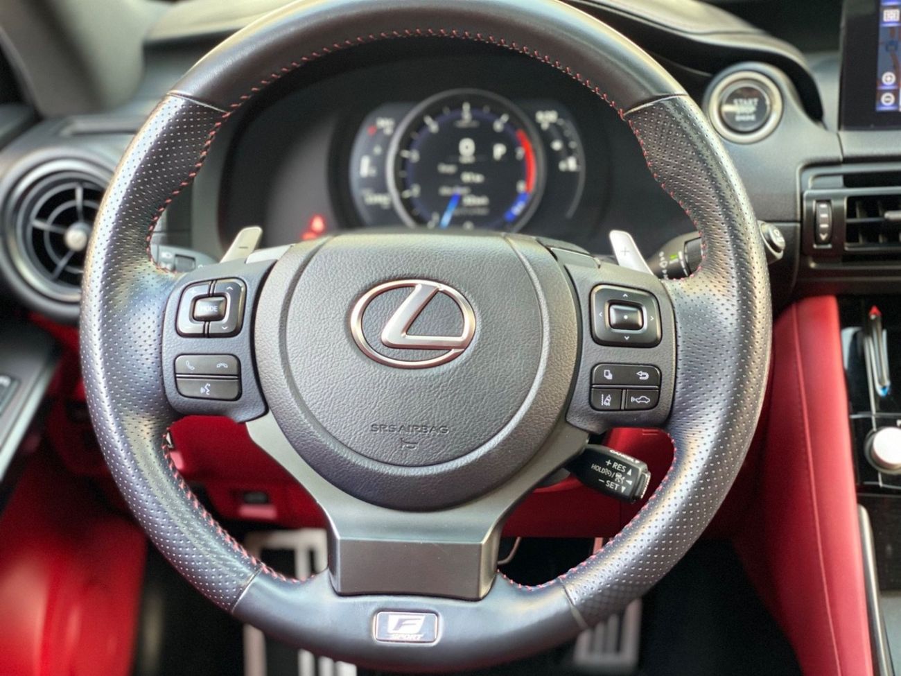 Lexus IS350 F Sport / GCC /m