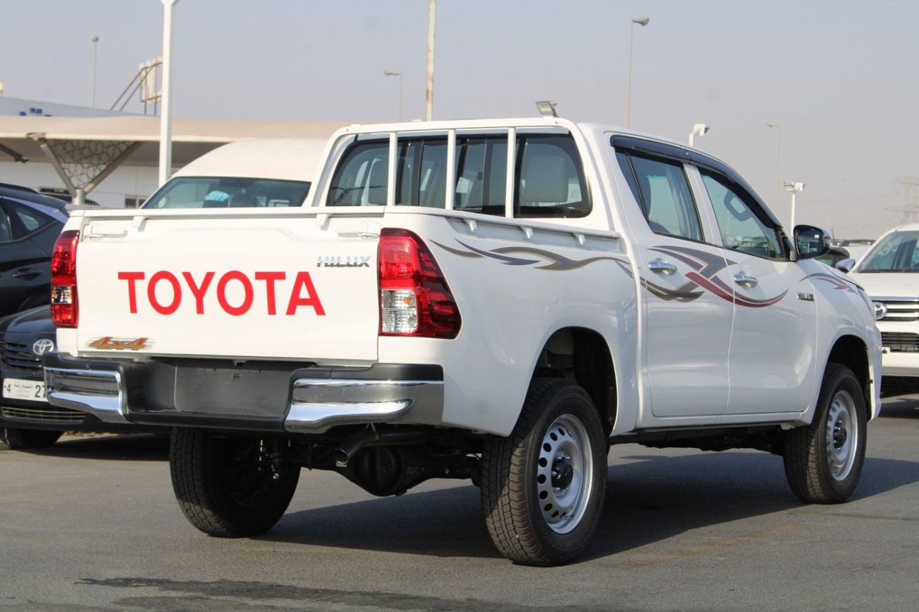 تويوتا هيلوكس TOYOTA HILUX 2.4L DIESEL DOUBLE CABIN 4 X 4 BASIC AUTOMATIC