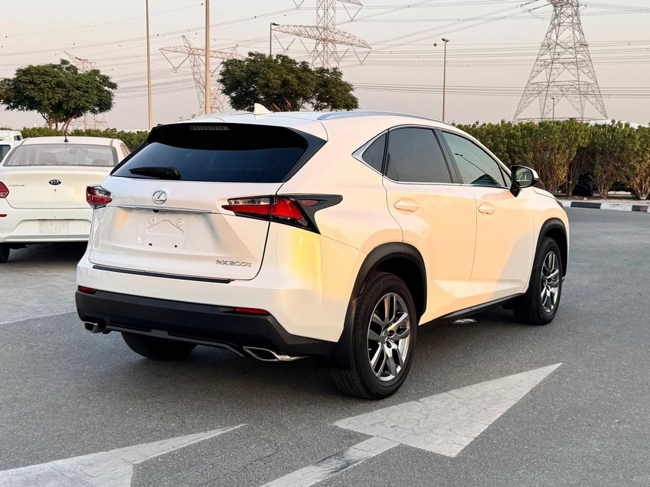 لكزس NX200t PREMIER