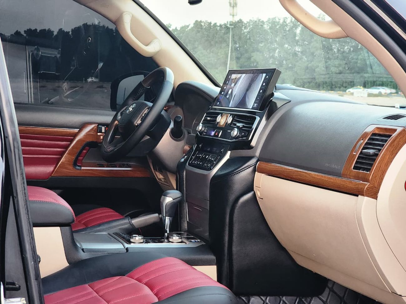 Toyota Land Cruiser GXR V8 MODEL 2015 UPGRADE 2024