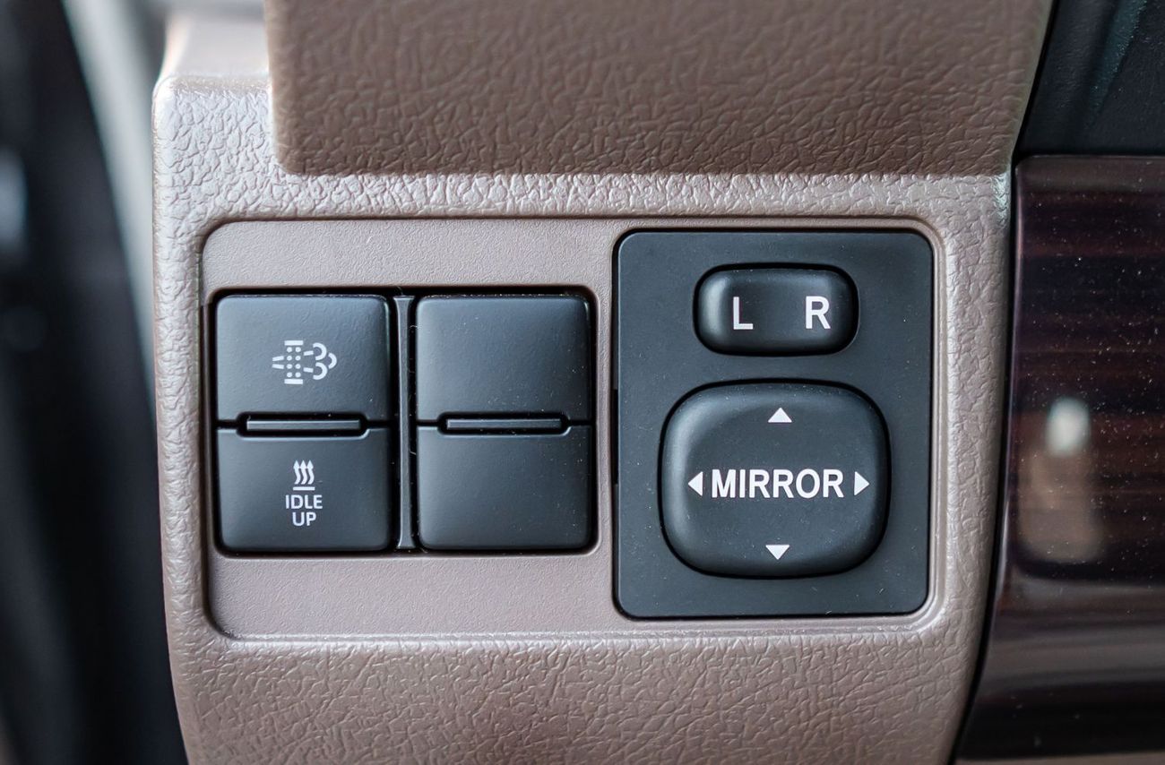 تويوتا لاند كروزر بيك آب 2025 Toyota Land Cruiser LC 79 2.8L SC MT Diesel (Gray)