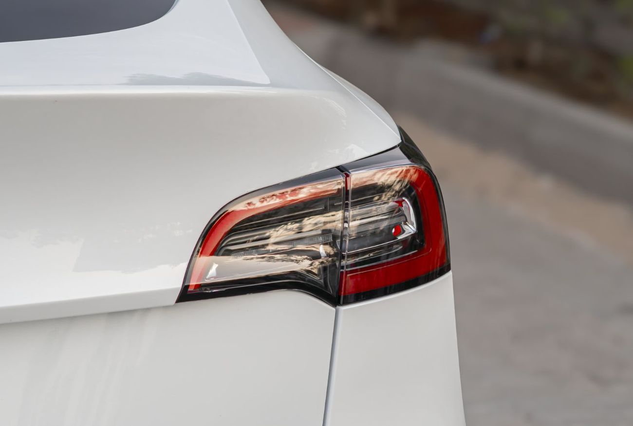 Tesla Model Y Long Range (AWD)