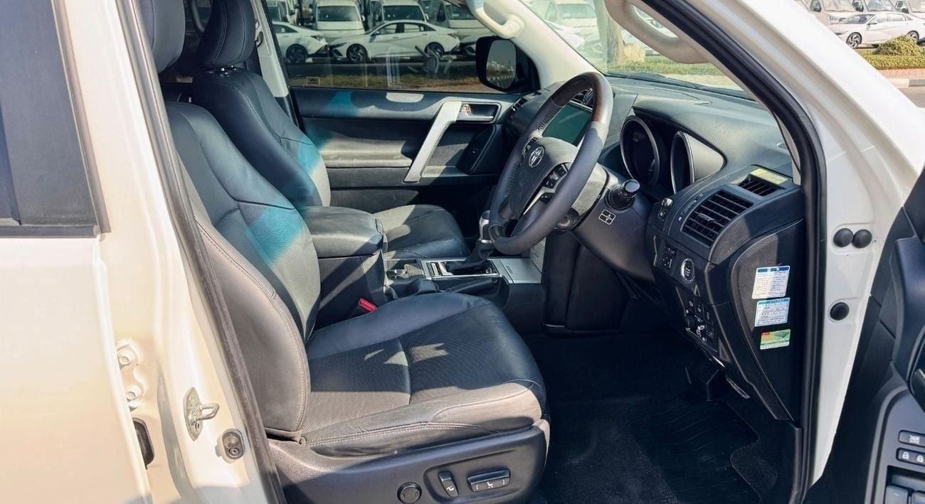 تويوتا برادو LIMGENE BODY KIT INSTALLED | RHD | 2.8L DIESEL ENGINE | (AT) | 2018 | REAR VIEW CAMERA| SUNROOF | WH