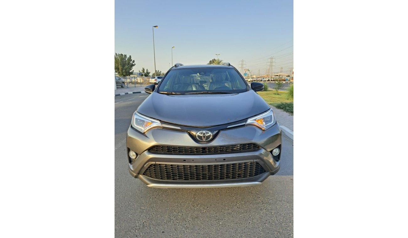 تويوتا راف ٤ TOYOTA RAV4 SE FULL OPTION