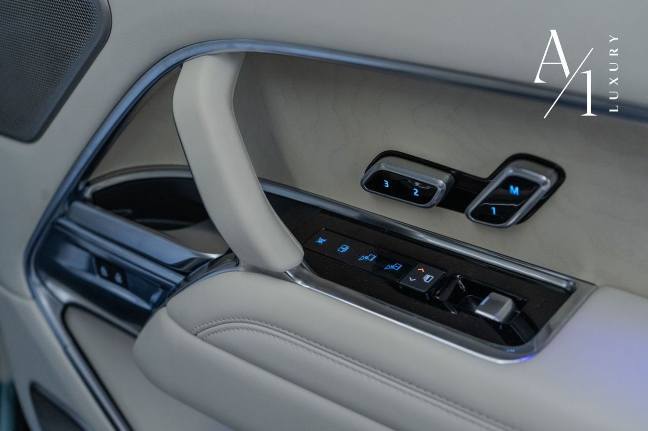 لاند روفر رينج روفر SV P530 4.4L 2023 Range Rover P530 SV V8, 2026 Range Rover Warranty + Service Pack, Fully Loaded, Ve