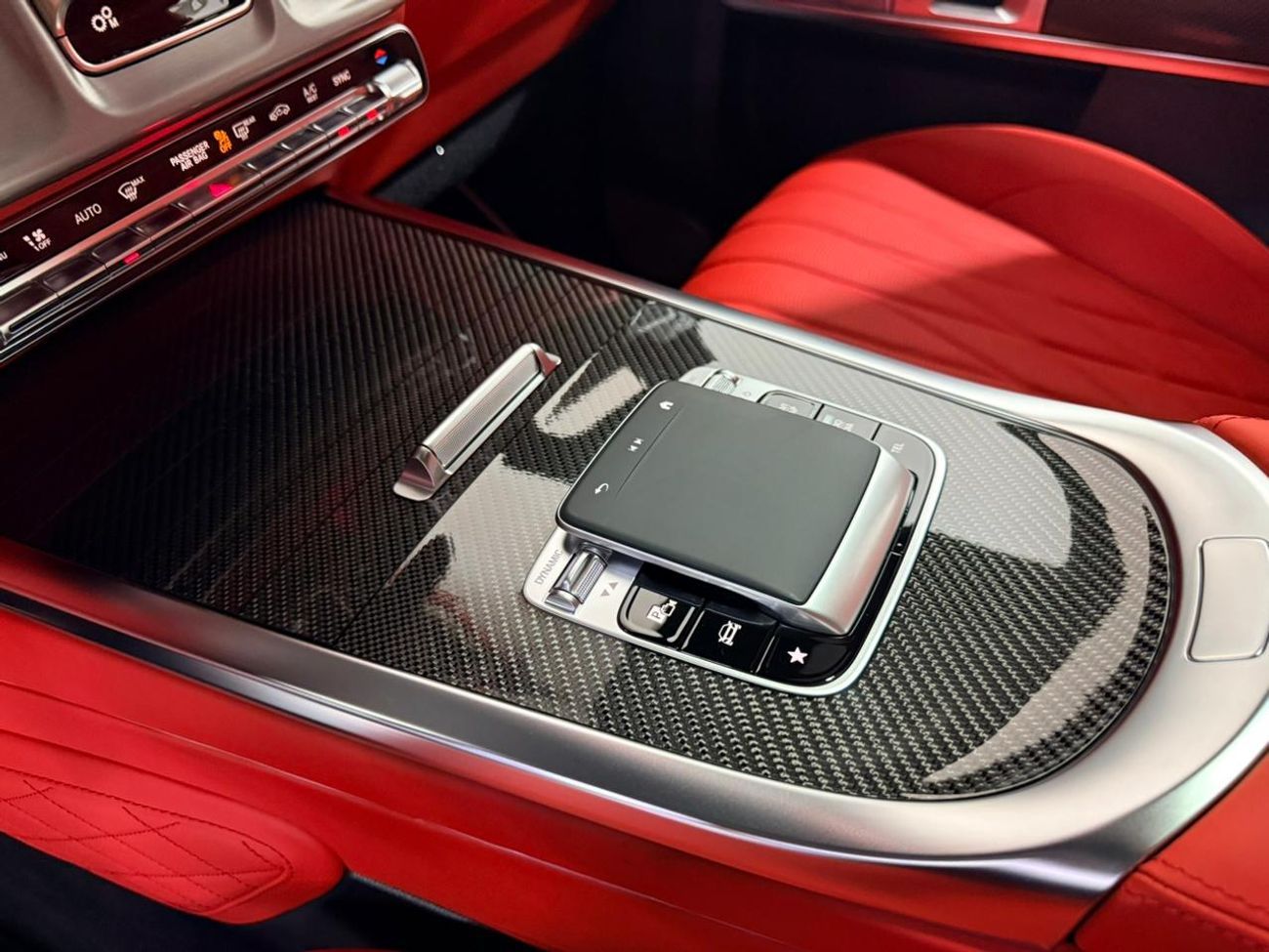 Mercedes-Benz G 63 AMG STD 4.0L NIGHT PACKGE