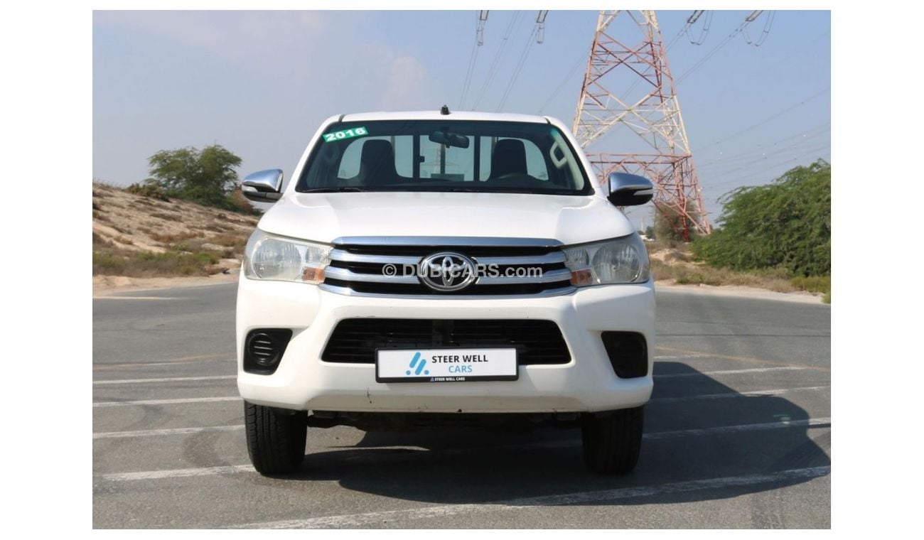 Toyota Hilux 2016 | HILUX SINGLE CABIN 4X4 GLX M/T WITH GCC SPECS AND EXCELLENT CONDITION