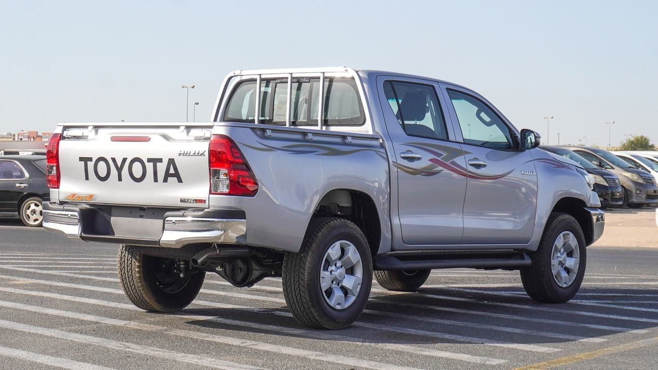 Toyota Hilux 2.4L Diesel 4WD M/T