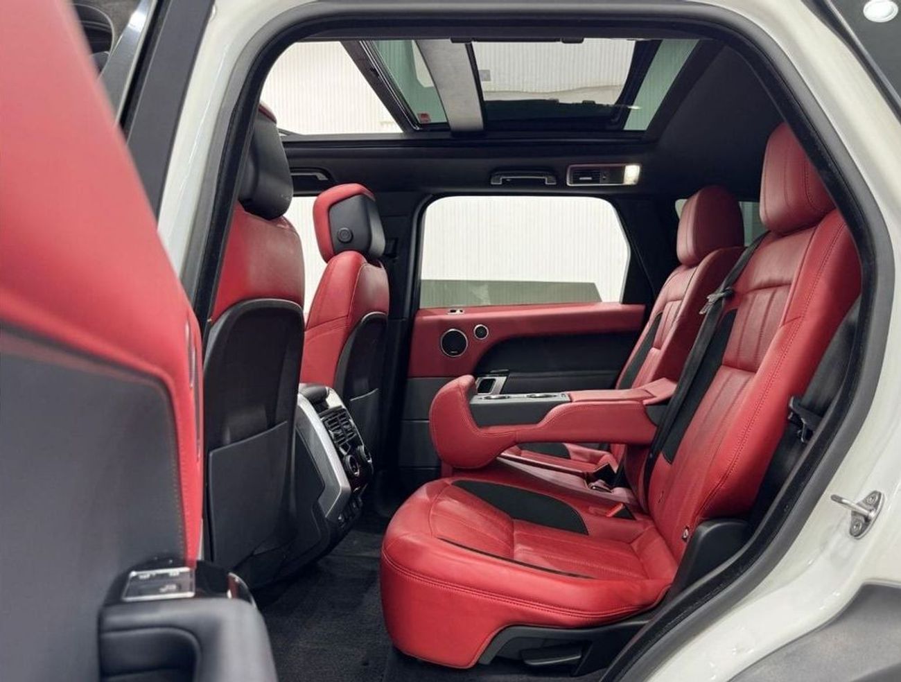 Land Rover Range Rover Sport HSE 3.0L (340 HP) 2019 Range Rover Sport HSE Dynamic, Warranty, Full Range Rover Service History, GC