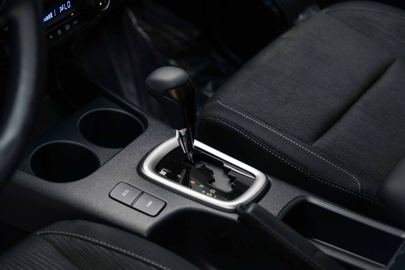 Toyota Hilux 2025 Toyota Hilux HI 2.7 - Platinum White Pearl Inside Black | Export Only