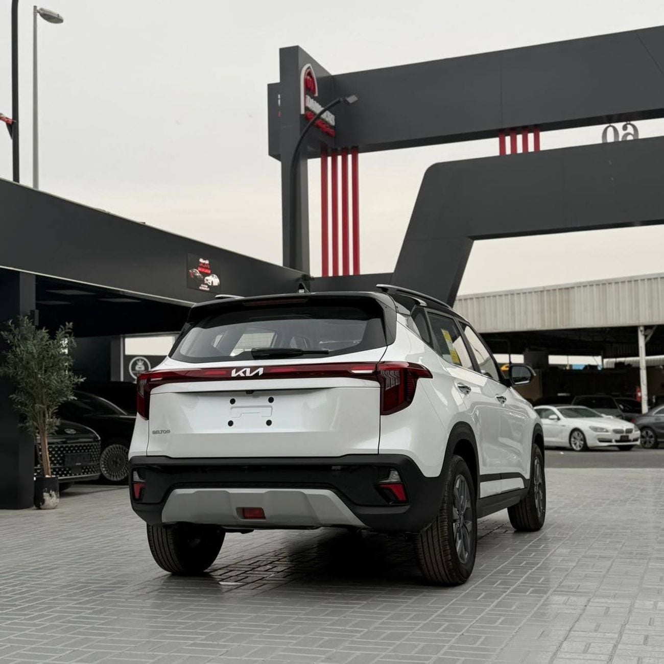 Kia Seltos Kia Seltos 2025 – Brand New   Imported from China Exterior Color: Premium Pearl White Interior Color