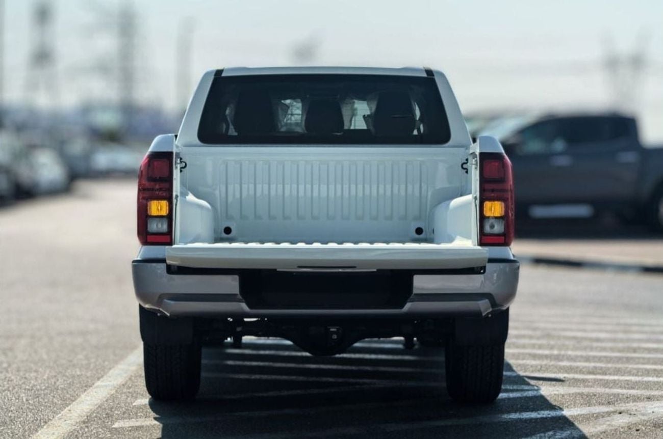 Mitsubishi L200 GL Sportero 2.4L DSL DC 4WD 6AT Chrome Edition