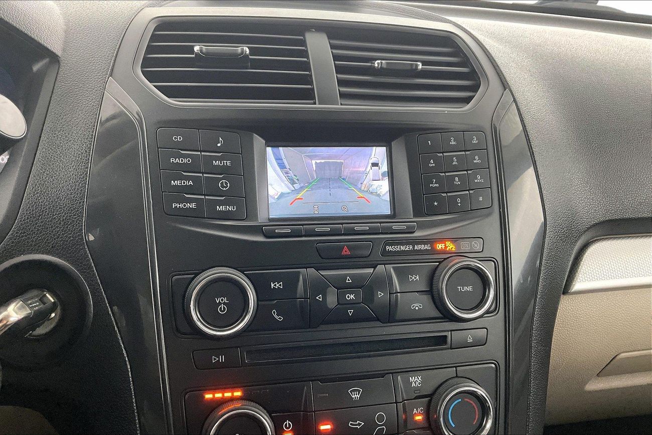 فورد إكسبلورر 3.5 AUTO 4WD XLT CLTH | شامل الضمان | 0 ﺪﻔﻋﺓ ﺃﻮﻟﻯ