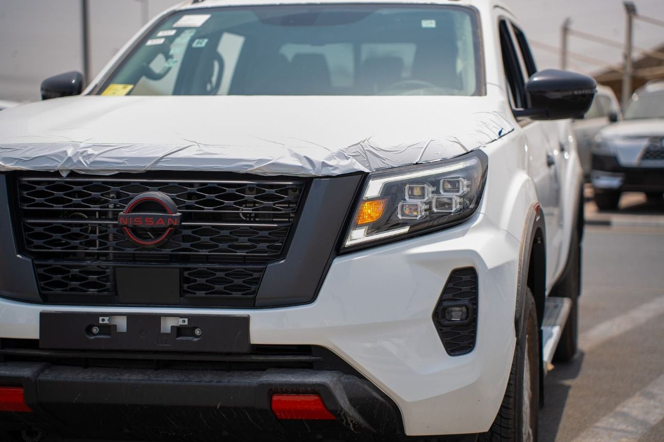 Nissan Navara PRO-4X Off-Road | 2.5L Diesel 4WD A/T (Only For Export)