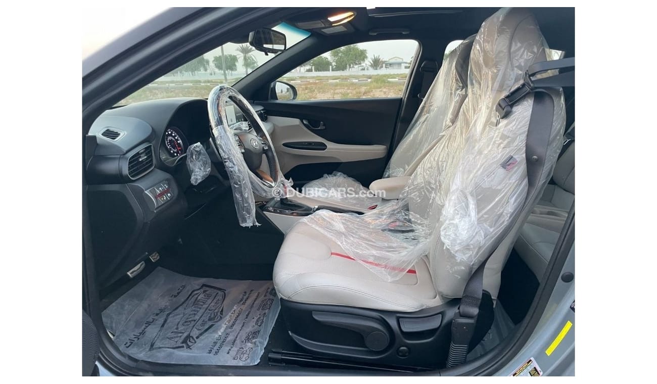 هيونداي فيلوستر موديل 2020 تربو 1600 سي سي 4 سلندر بانوراما - فل أوبشن / نظيفة جدا