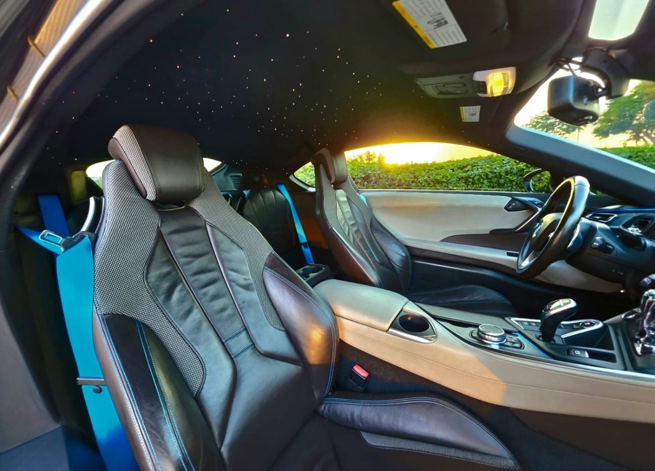 BMW i8 STD BMW i8 Coupe 2015 | Plug-in Hybrid | futuristic Design