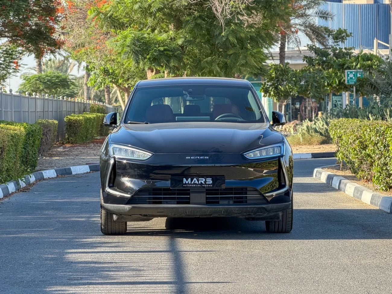 Seres 5 2025 Seres 5 Standard 2WD | 80 kWh | Range (500 Km) | 435 Hp | Warranty & Service (Green Motors Deal