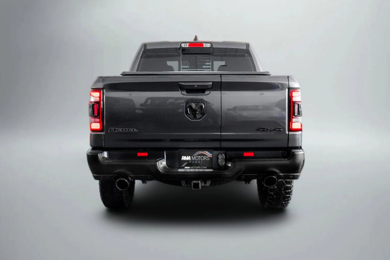 رام 1500 Rebel 5.7L Crew Cab Utility (5 Seater)