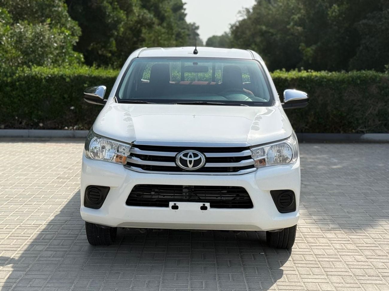 تويوتا هيلوكس GL 2.7L Double Cab Utility RWD