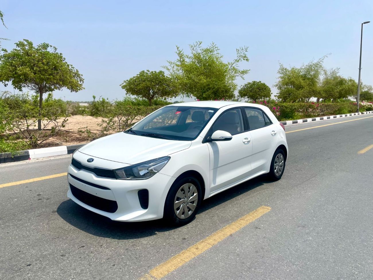 Kia Rio EX 1.4L (107 HP) Hatchback