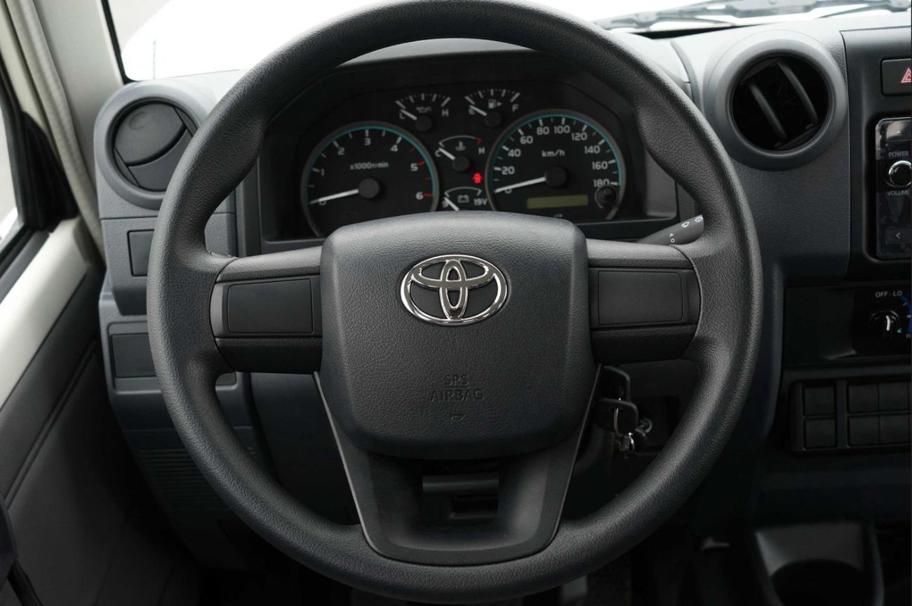 تويوتا لاند كروزر بيك آب HZJ79 4.2L D/C MID M/T DIESEL