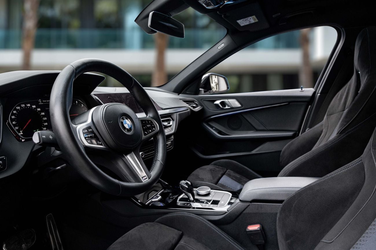 BMW 120i 120i M-kit | 1,626 P.M | 0% Downpayment | IMMACULATE!