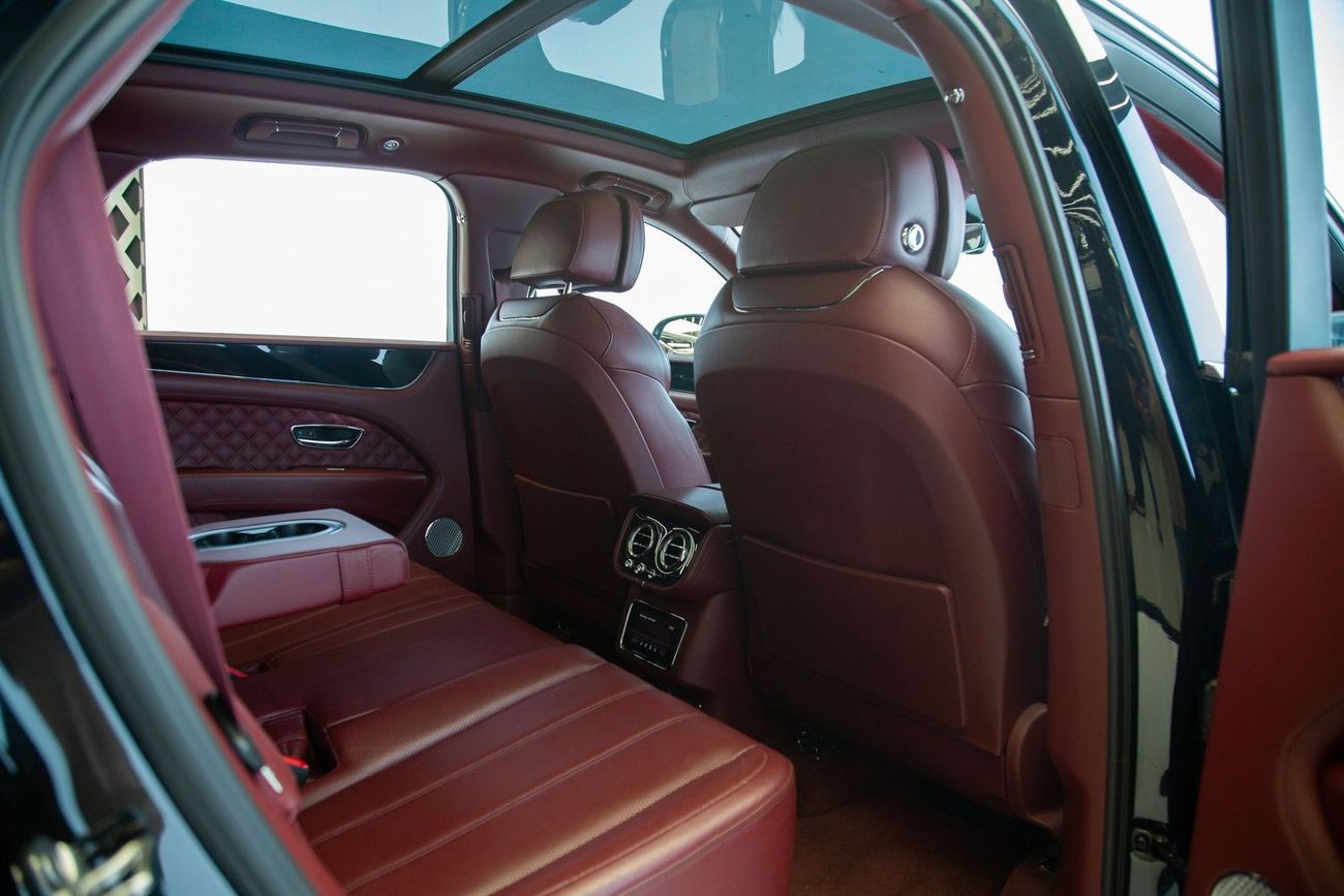 Bentley Bentayga Std FIRST EDITION