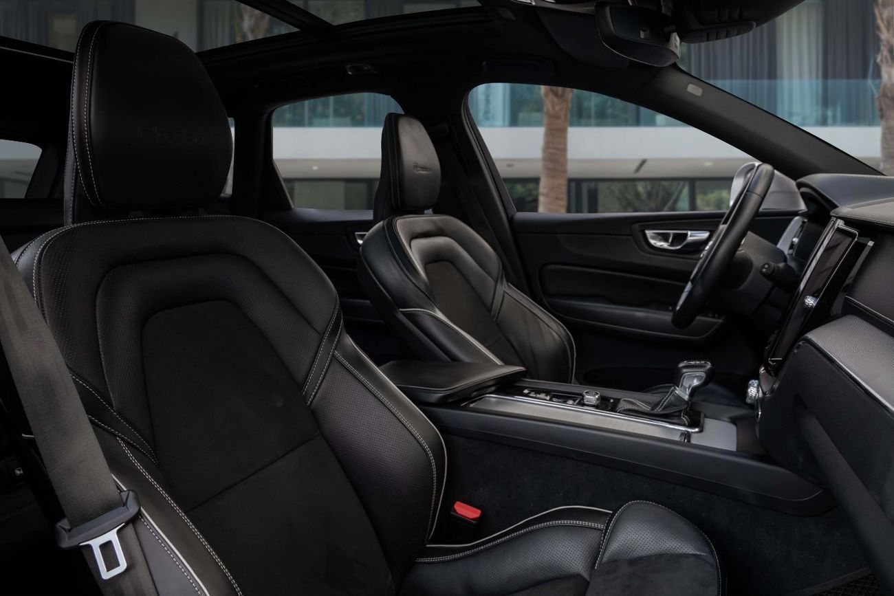 Volvo XC60 XC60 R-Design | 1,724 P.M | 0% Downpayment | Fantastic Condition!