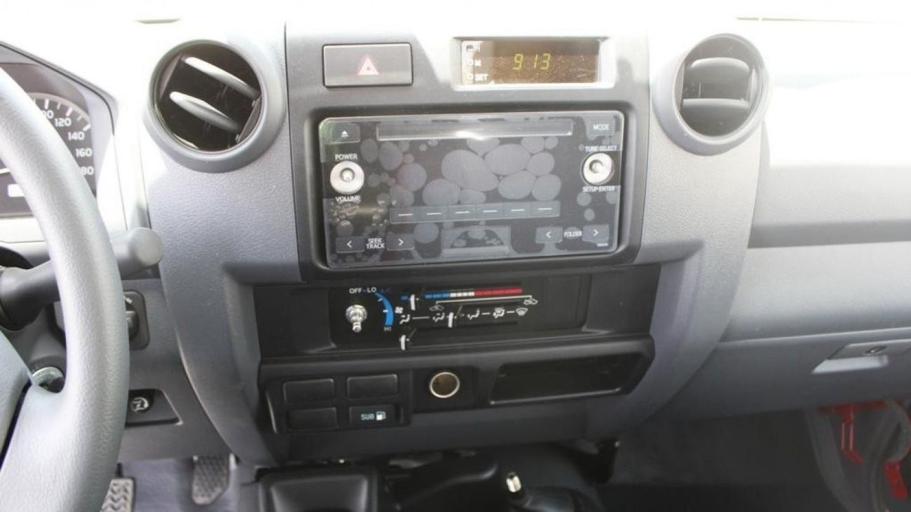 تويوتا لاند كروزر بيك آب Toyota/LAND CRUISER PICK UP D 4.2L SC 3 seater 2 AIRBAG & ABS MT