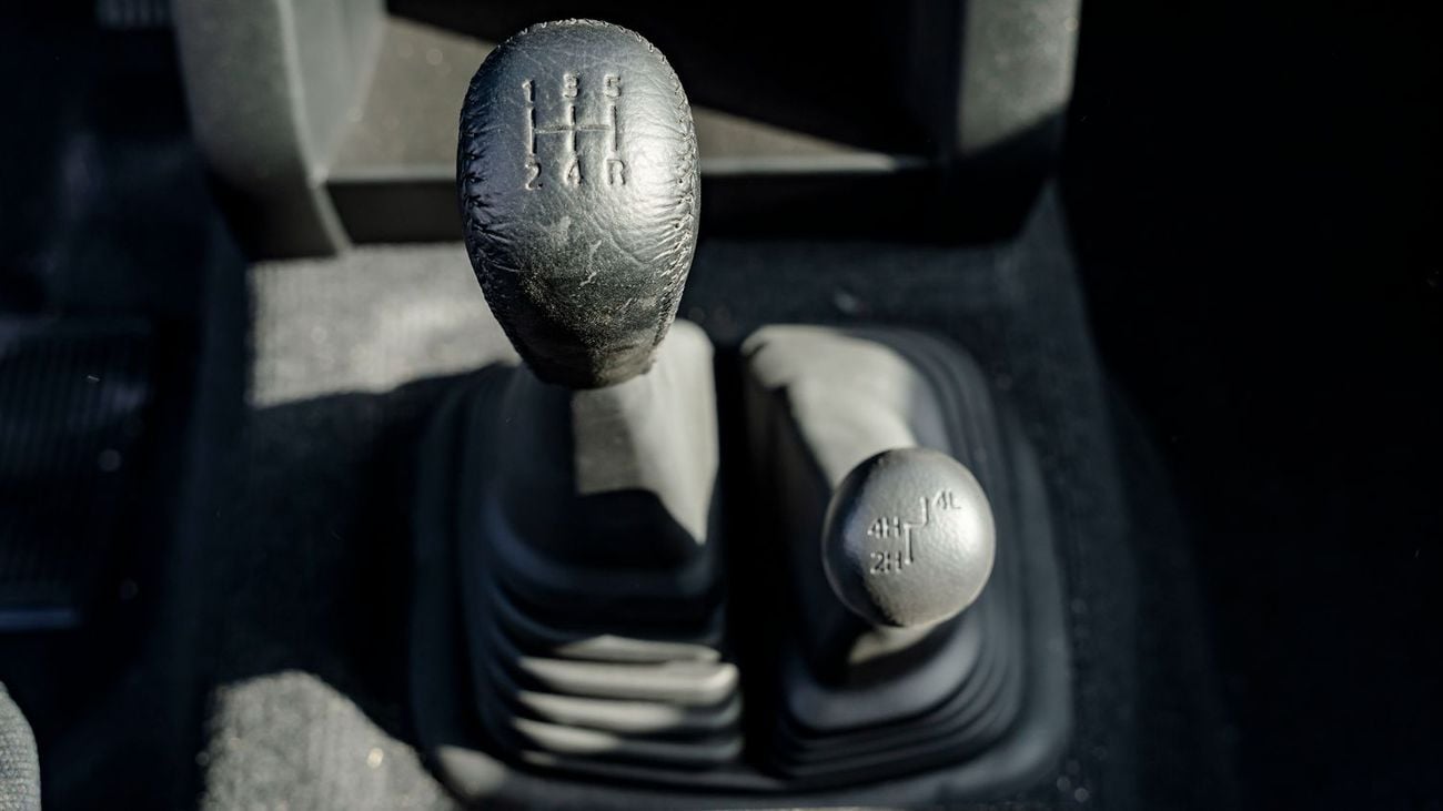 ميتسوبيشي L200 2025 Mitsubishi L200 2.4L MT Petrol (Blue)