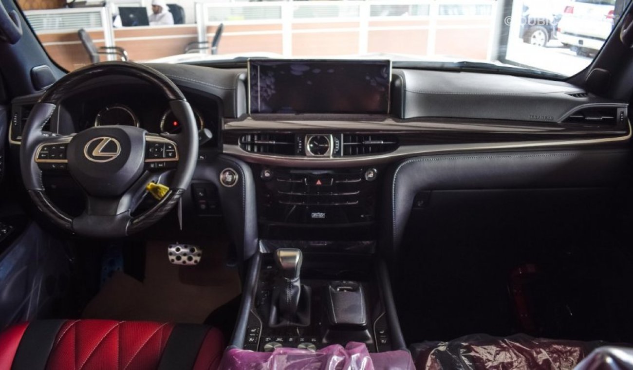 Lexus LX570 SPORT 5.7L with Special seats